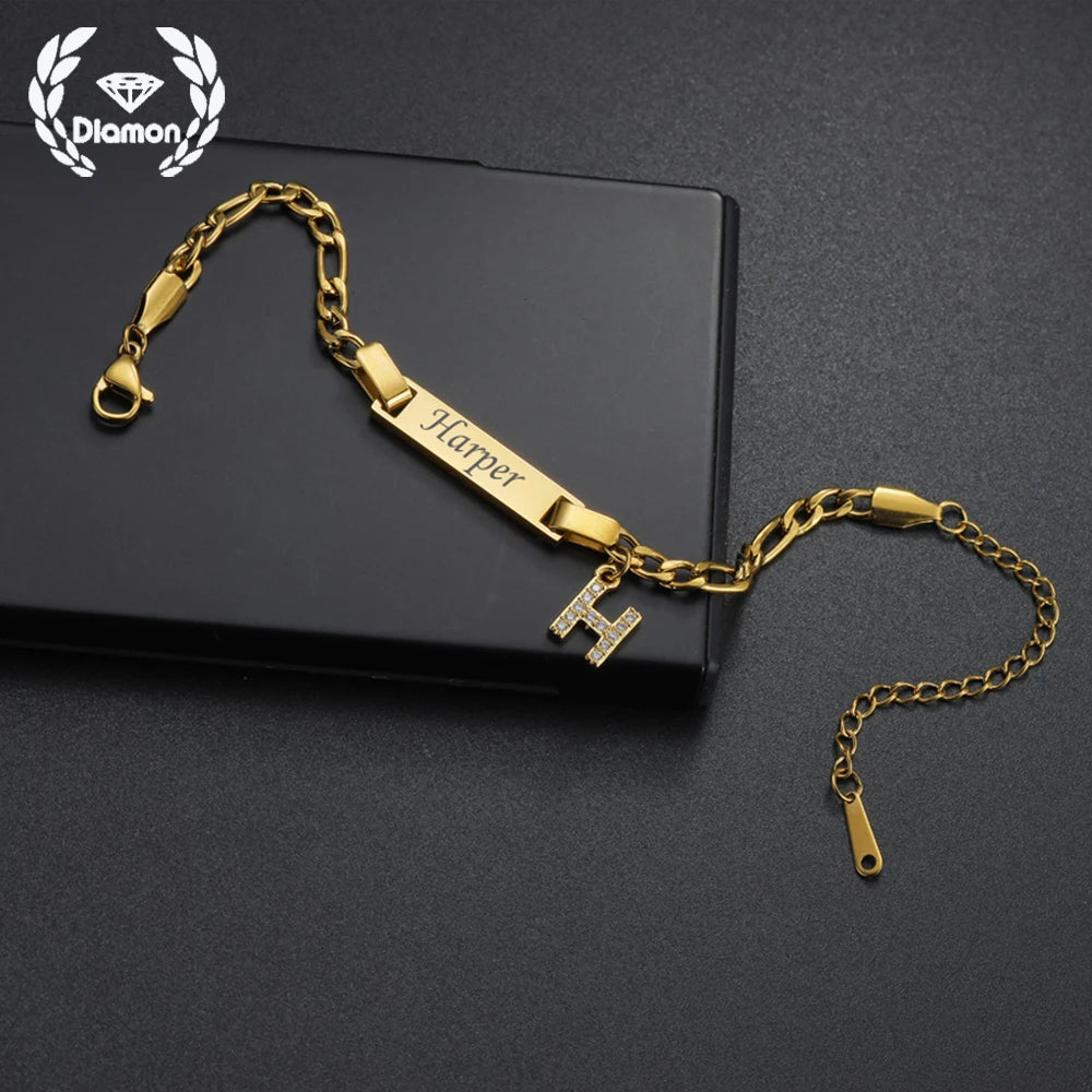 Pulseira Personalizada com Nome – Aço Inoxidável Dourado
